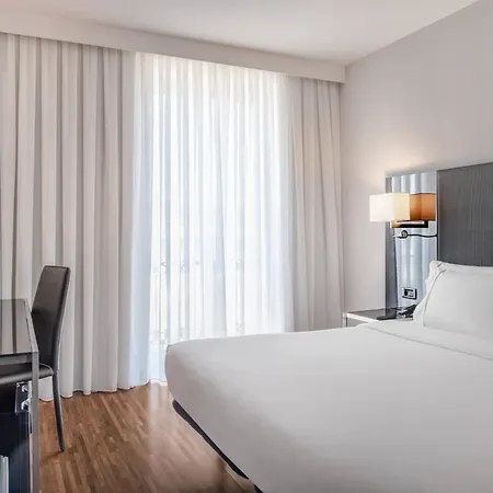 Ac Palacio Universal By Marriott Hotel 4*