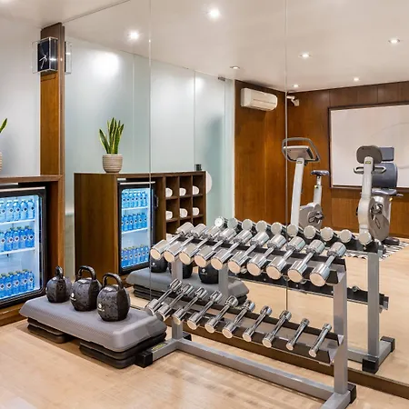 Ac Palacio Universal By Marriott فيجو