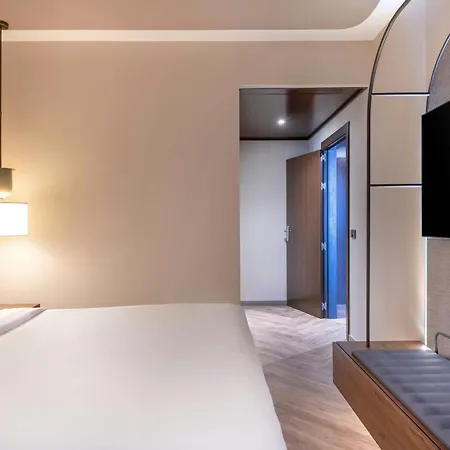 Ac Palacio Universal By Marriott Виго