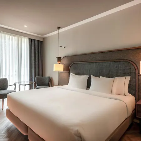Ac Palacio Universal By Marriott Отель 4*