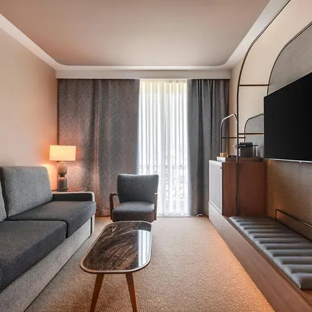 Ac Palacio Universal By Marriott Отель