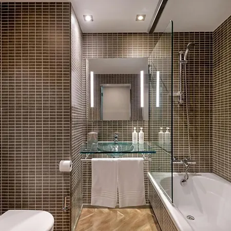 Ac Palacio Universal By Marriott Виго