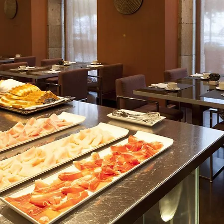 Ac Palacio Universal By Marriott Hotel 4*