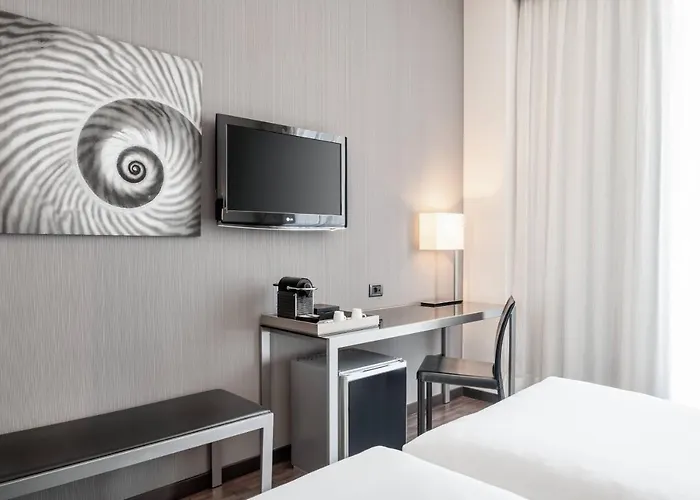 Hotel Ac Palacio Universal By Marriott