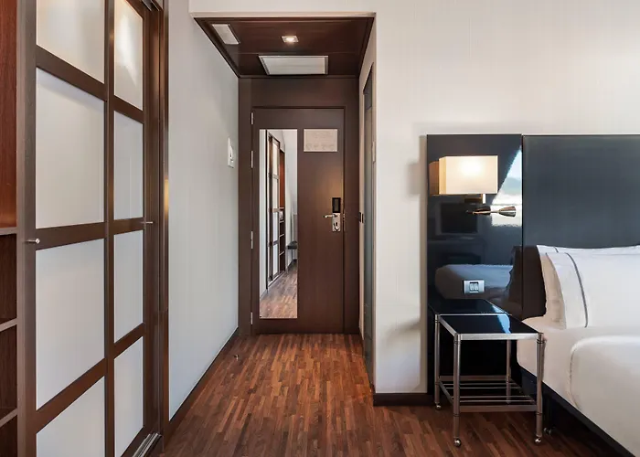 Ac Palacio Universal By Marriott Hotel